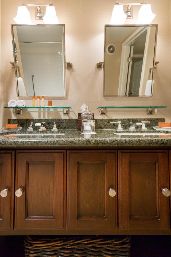 Executive King Suite at Cupertino Hotel