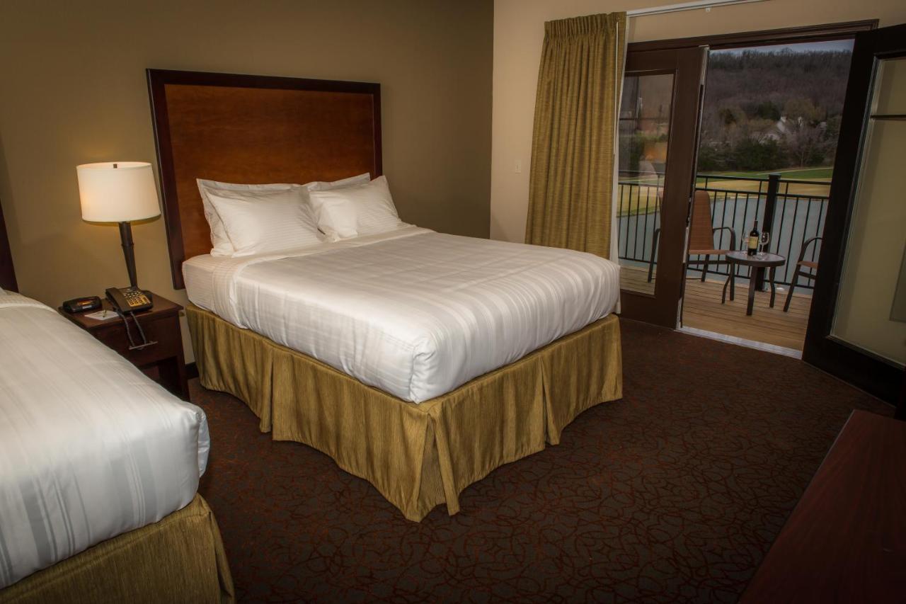 King Room with Balcony at The Lodge at Old Kinderhook Golf Resort