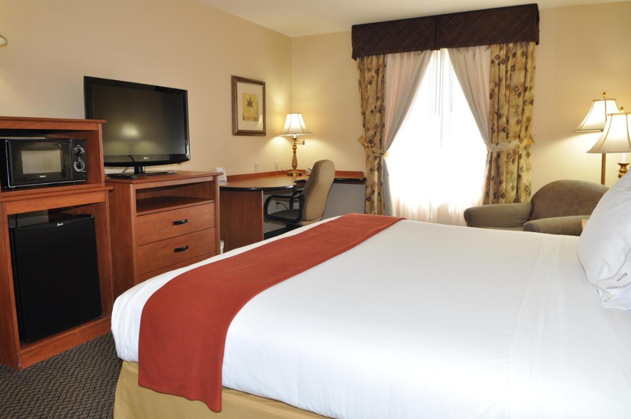 Standard Room at Holiday Inn Express Las Vegas-Nellis by IHG