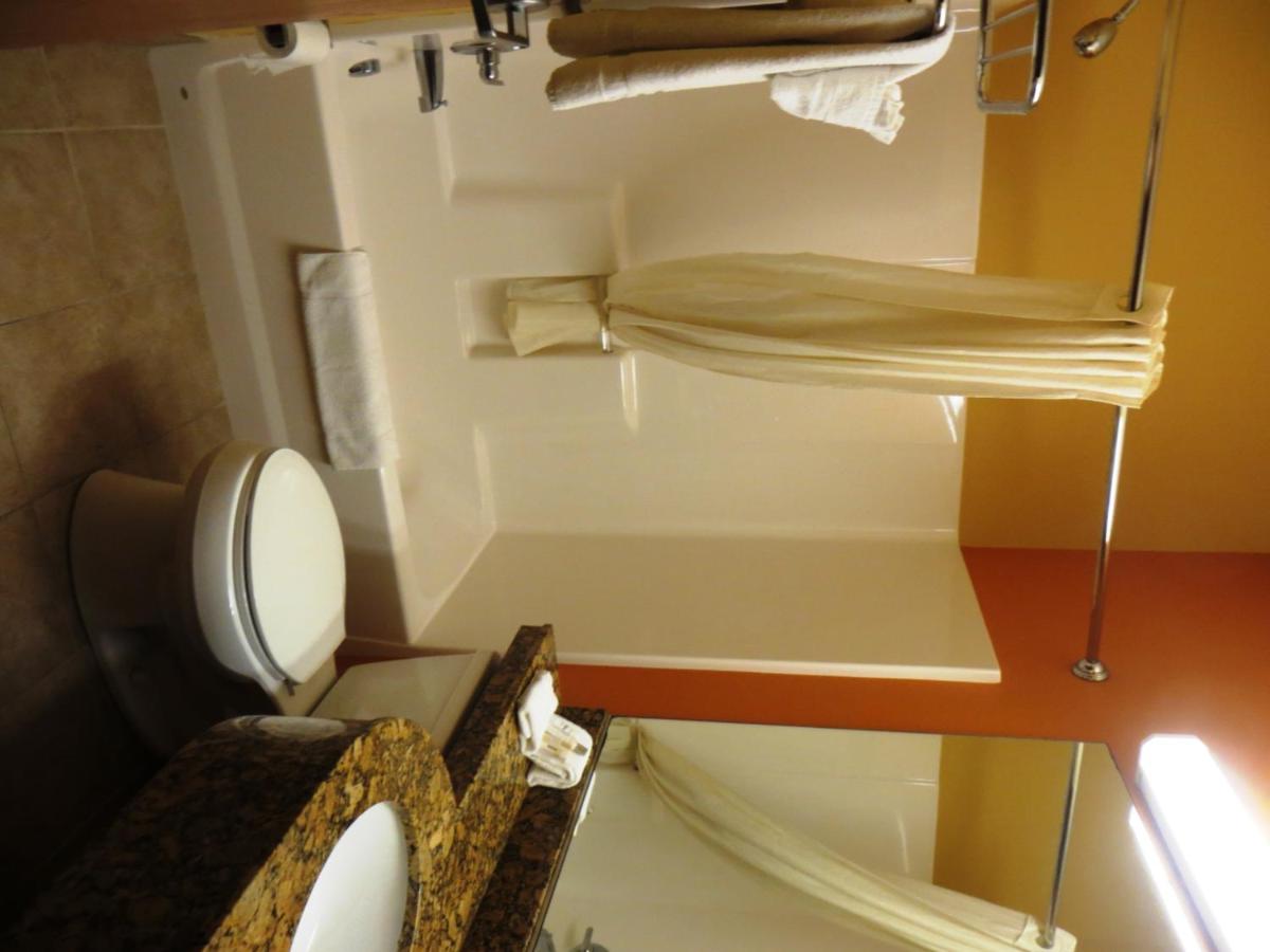 Queen Room - Non-Smoking at SureStay by Best Western South Bend
