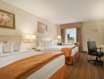 Double Room with Two Double Beds and Bathtub - Non-Smoking at Baymont by Wyndham Crestview