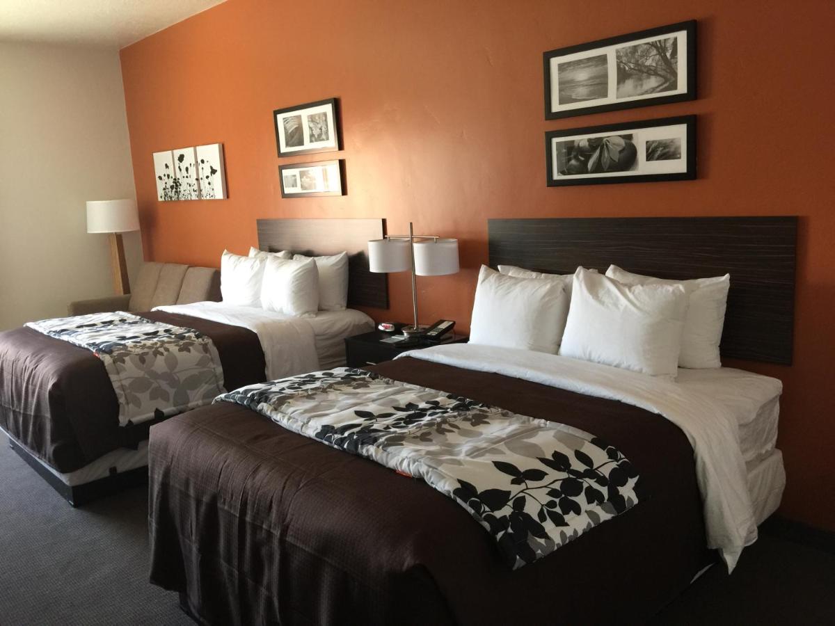 Queen Room with Two Queen Beds and Sofabed - Non-Smoking at Sleep Inn & Suites Page at Lake Powell