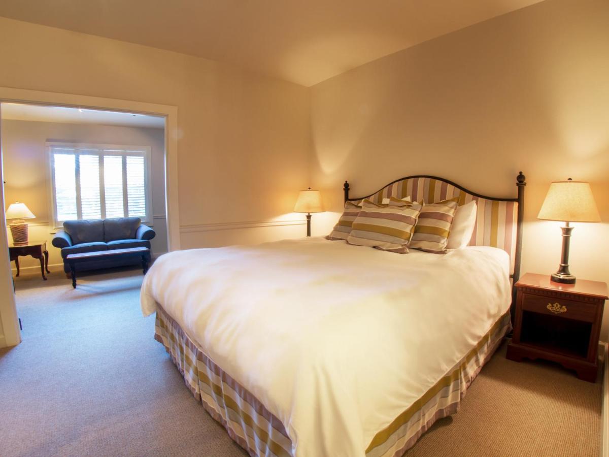 King Suite at Wine Country Inn
