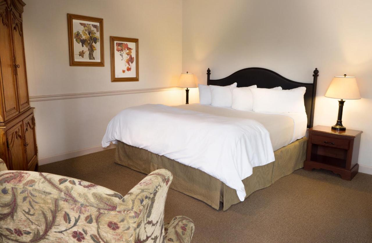 King Room at Wine Country Inn