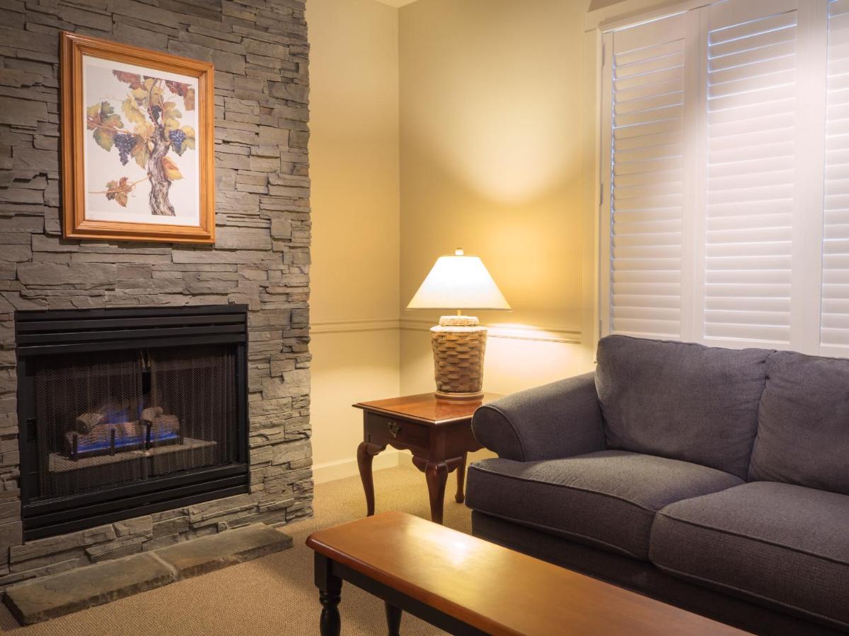 King Suite at Wine Country Inn