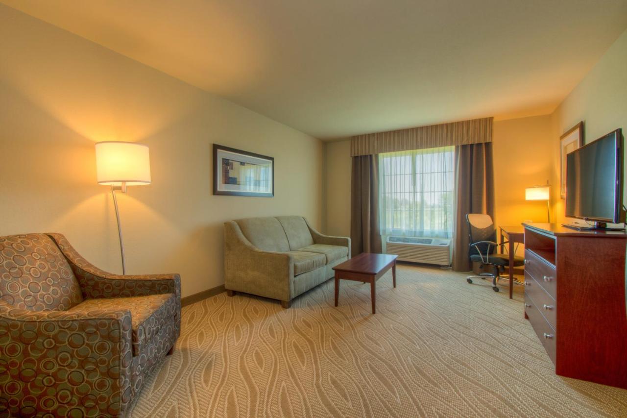 King Suite - Disability Access at Cobblestone Inn & Suites - Holyoke