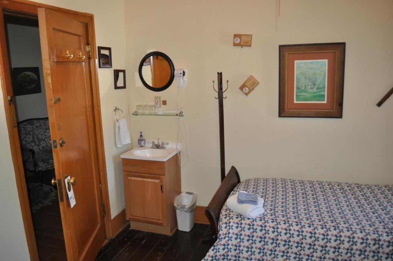 Basic Triple Room with Shared Bathroom at The Historic Grand Canyon Hotel