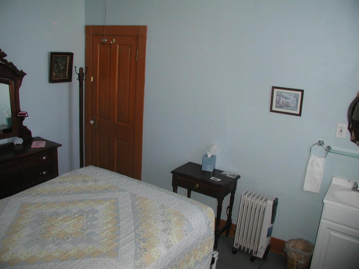 Standard Room with Full Bed at The Historic Grand Canyon Hotel