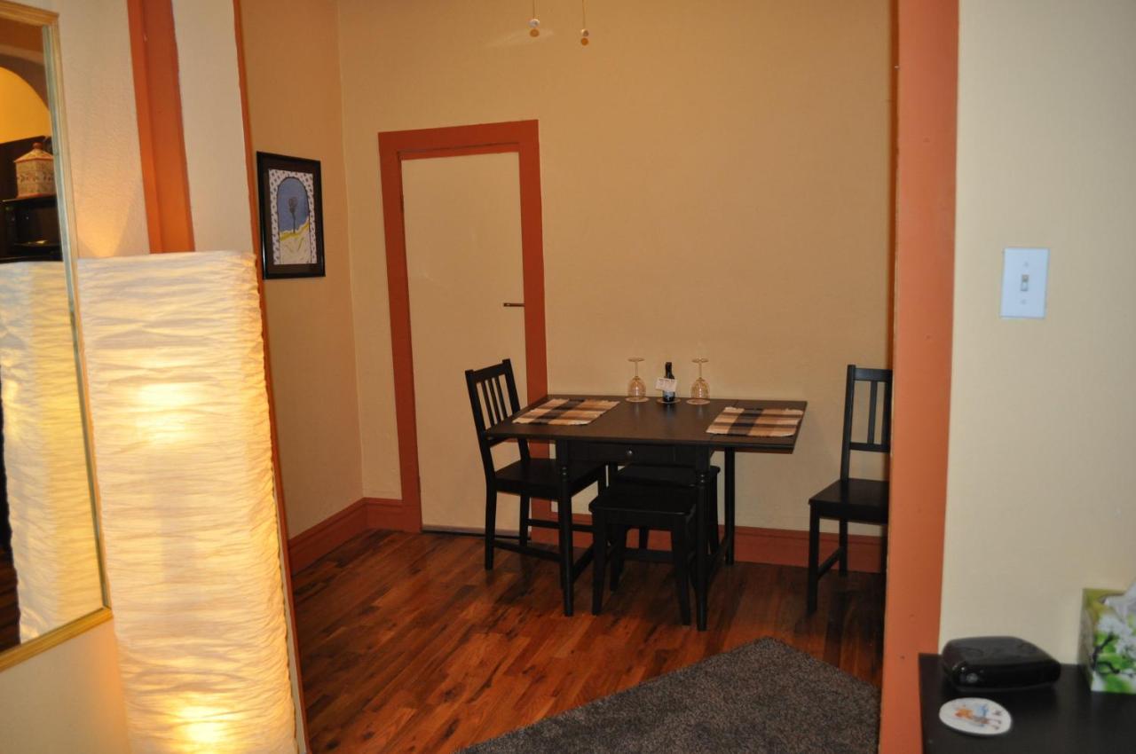 Queen Suite at The Historic Grand Canyon Hotel