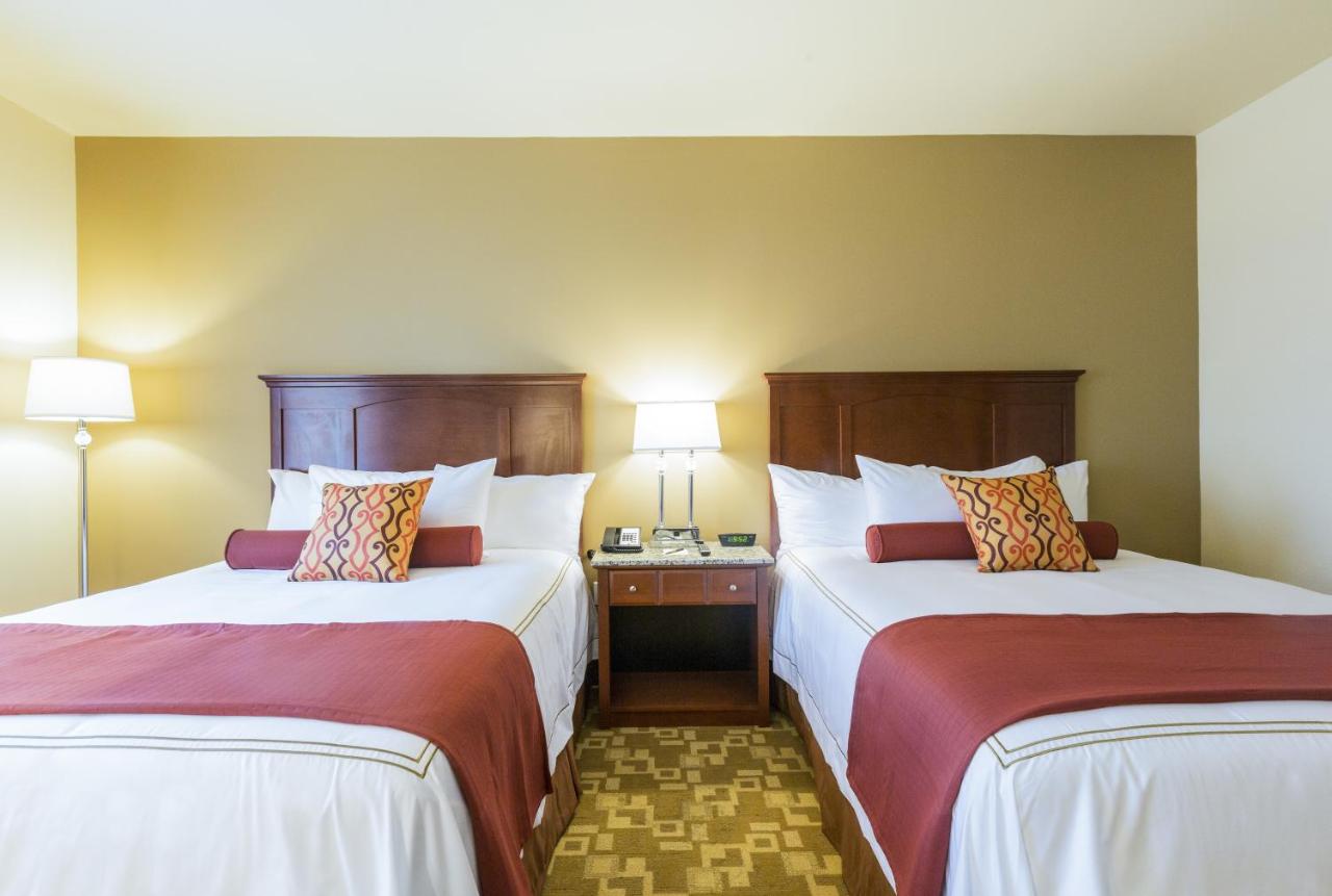 Deluxe Two Queen at Boomtown Casino & Hotel New Orleans
