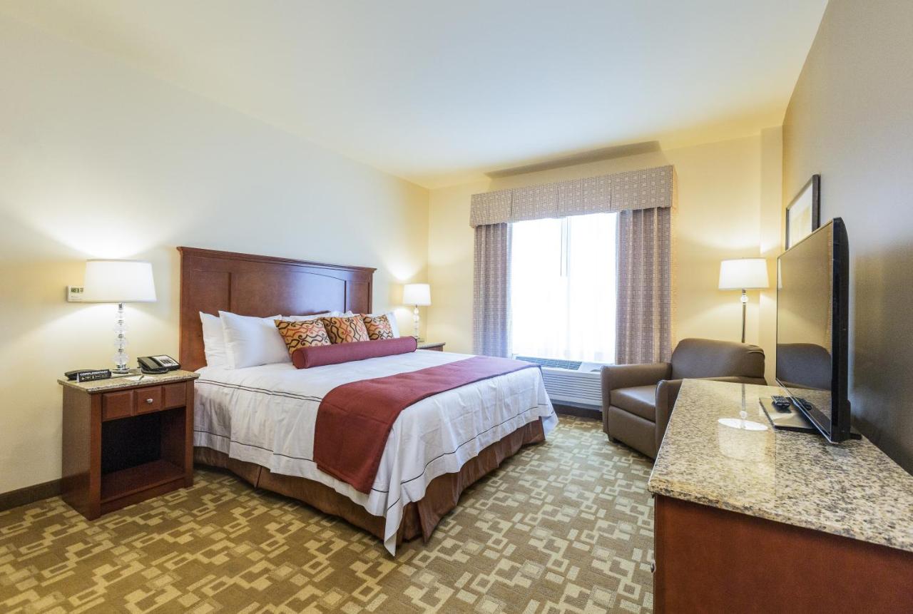 Deluxe King  at Boomtown Casino & Hotel New Orleans