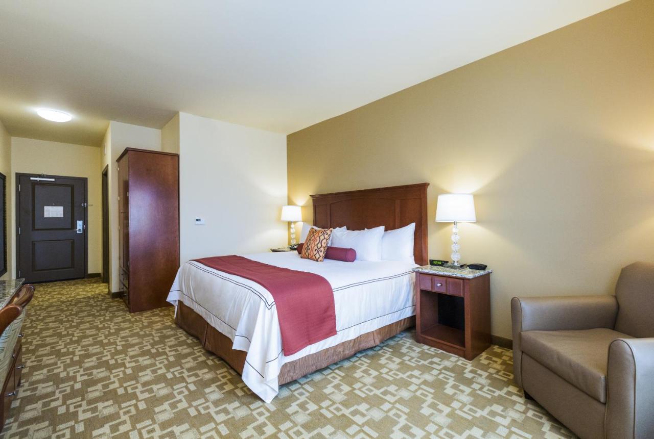 Deluxe King  at Boomtown Casino & Hotel New Orleans