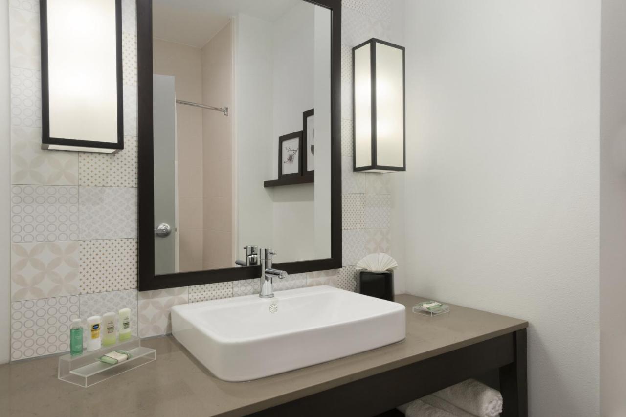 King Room - Disability Access/Non-Smoking at Country Inn & Suites by Radisson, Enid, OK