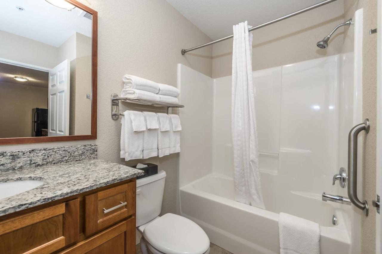 King Suite at Candlewood Suites Burlington South, an IHG Hotel