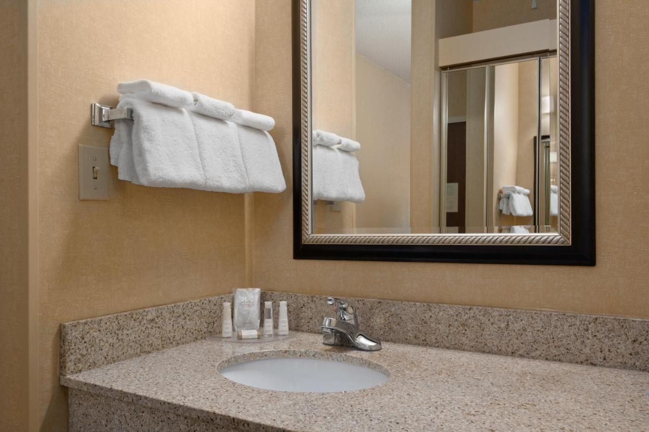 King Studio Suite - Non-Smoking at Baymont by Wyndham Columbia Northwest