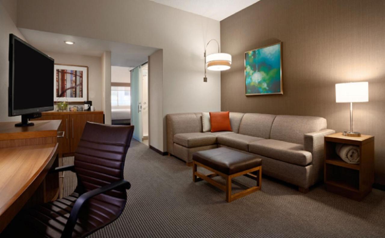 Queen Room with Two Queen Beds - High Floor at Hyatt Place Minneapolis Downtown