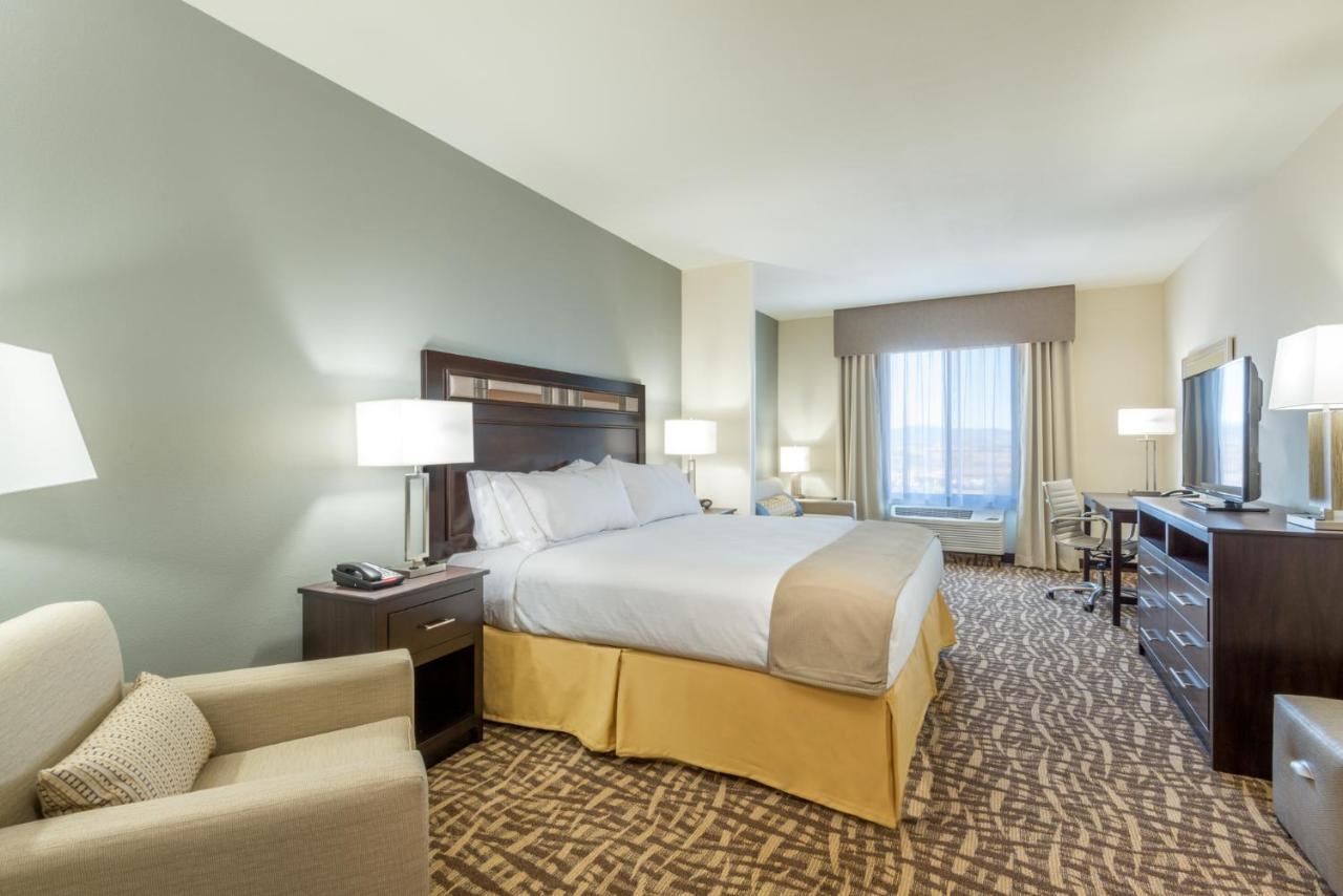 | Holiday Inn Express & Suites Denver South - Castle Rock