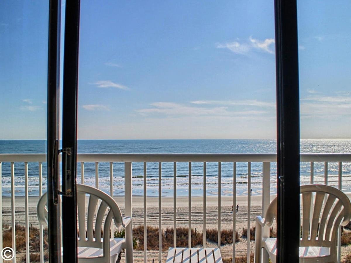 Oceanfront Queen Room with Two Queen Beds and Kitchenette at Captain's Quarters Resort