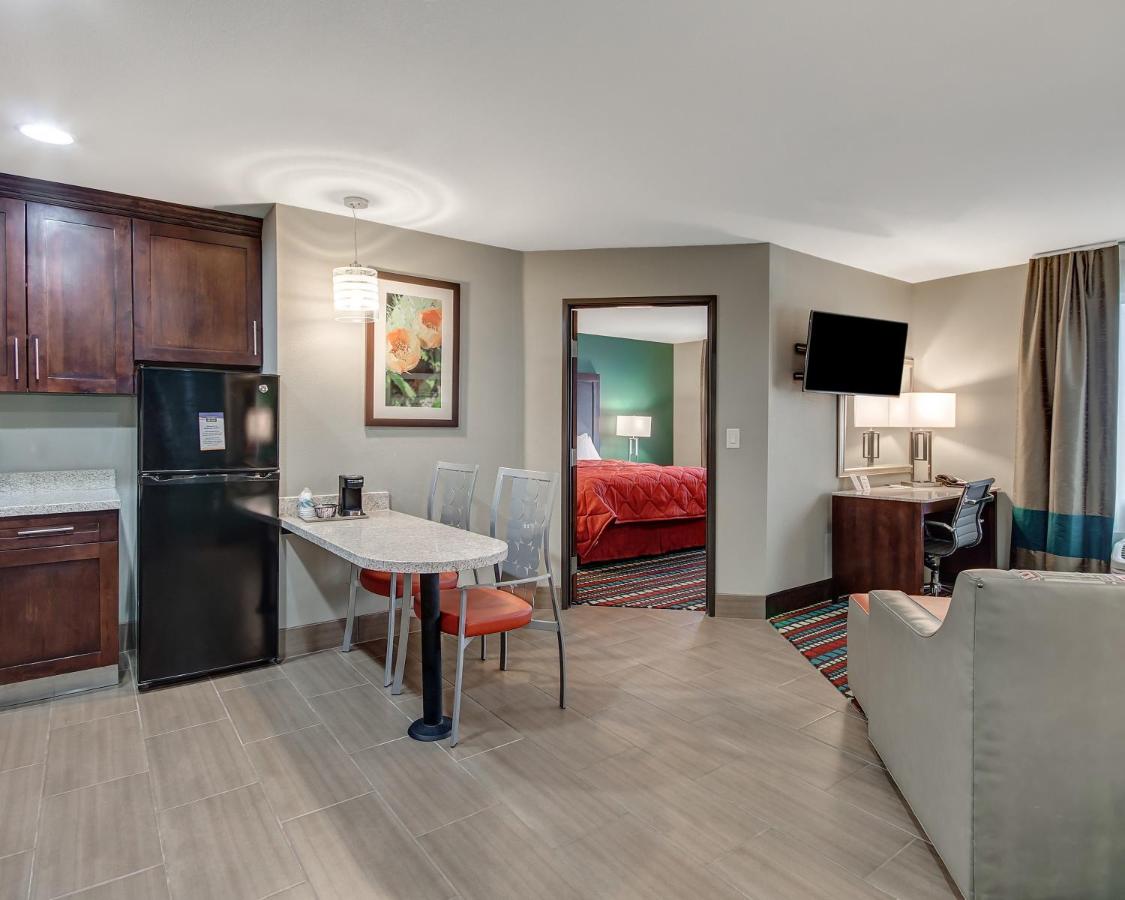 Queen Suite with Two Queen Beds at MainStay Suites Hobbs