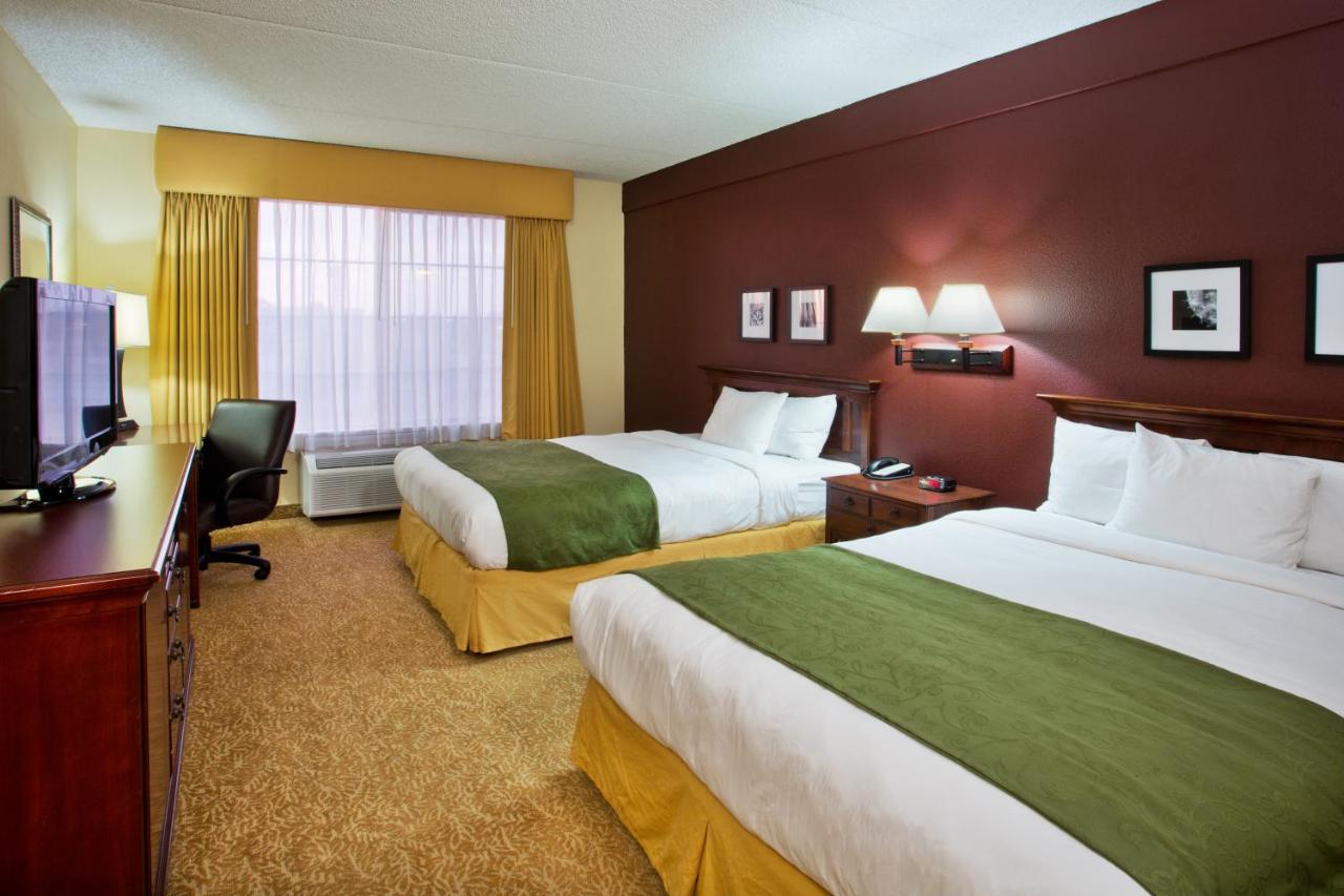 Queen Room with Two Queen Beds at Country Inn & Suites by Radisson, Mesa, AZ