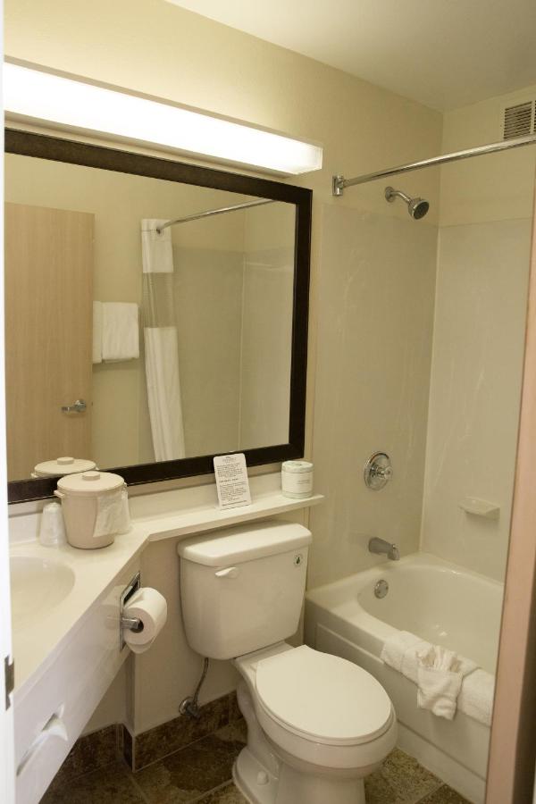 Executive King Room - Non-Smoking at Baymont by Wyndham Louisville East