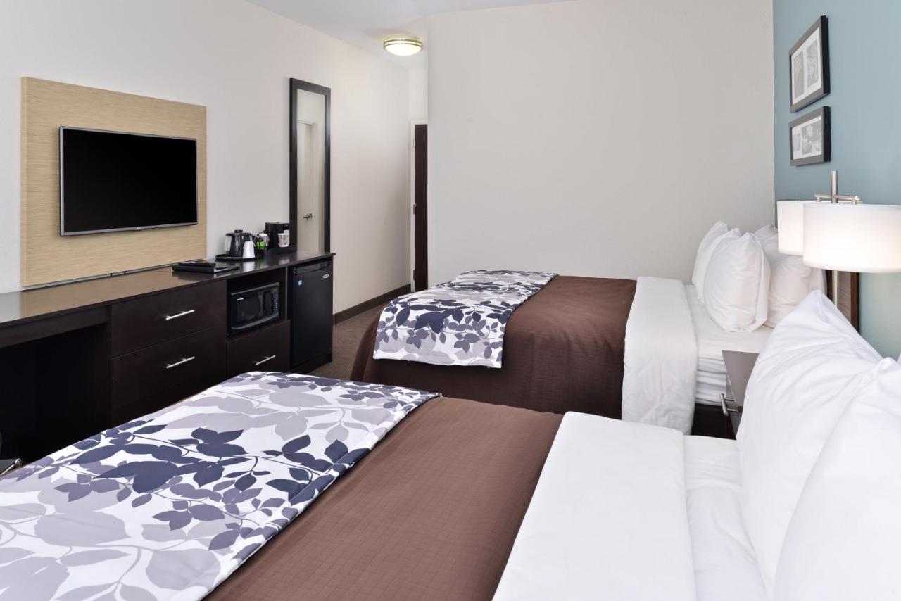 Queen Room with Two Queen Beds - Non-Smoking at Sleep Inn & Suites Meridian - Bonita Lakes