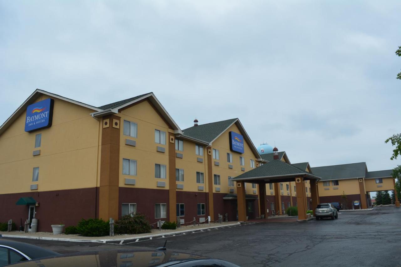 King Room - Non-Smoking at Baymont by Wyndham South Haven