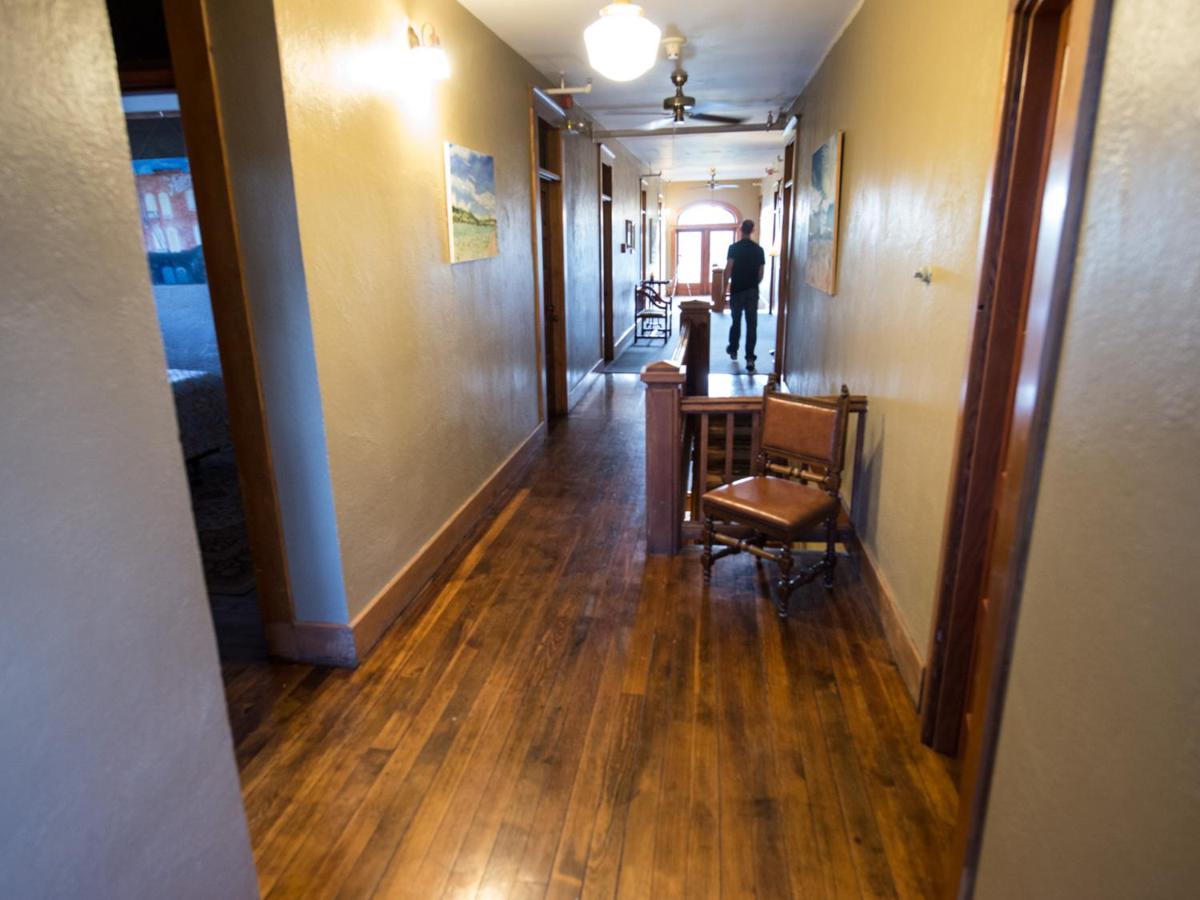 Queen Room with Shared Bathroom at Balch Hotel