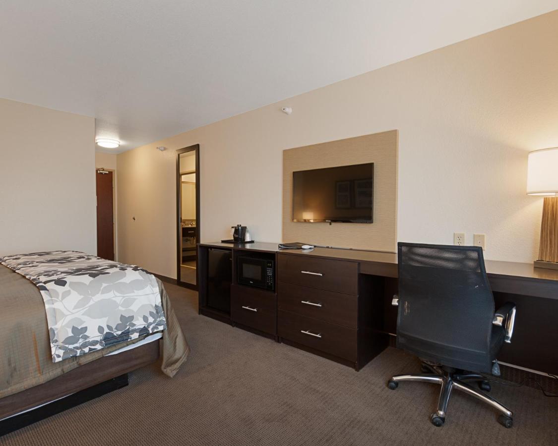 King Suite - Non-Smoking at Sleep Inn & Suites Carlsbad Caverns Area