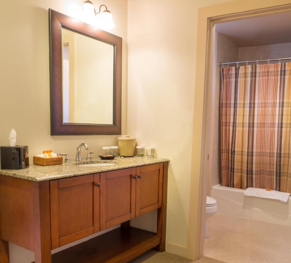 King Room at Wine Country Inn