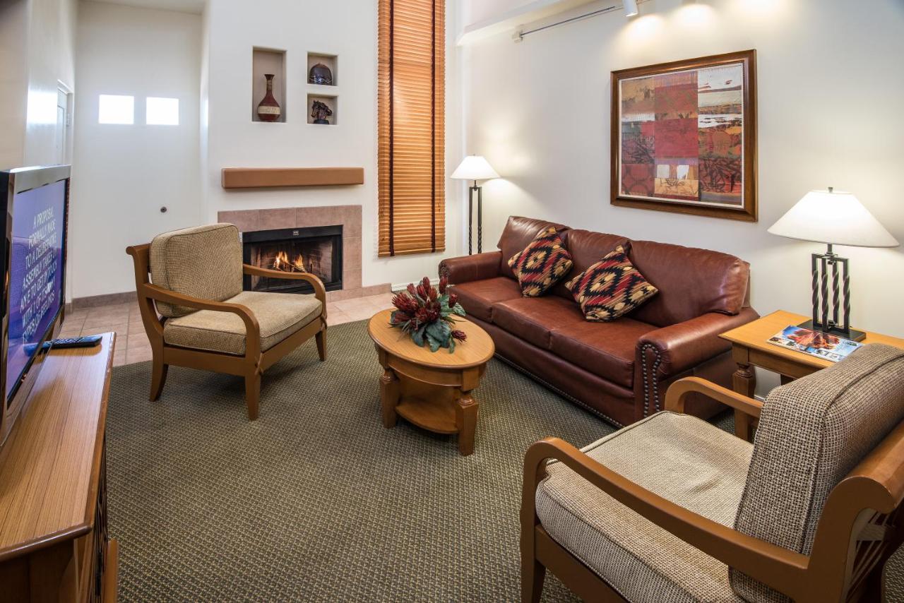 Two-Bedroom Apartment at Villas of Cave Creek