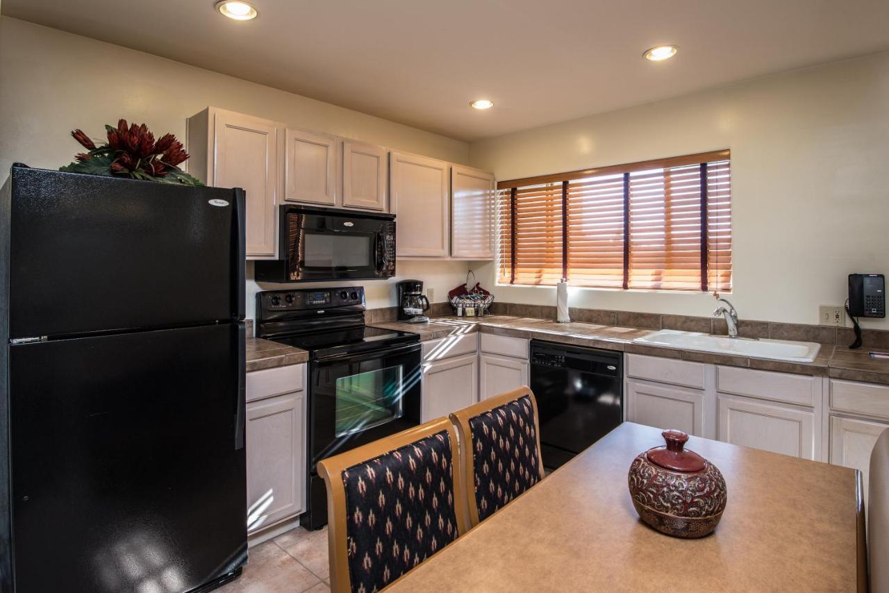Two-Bedroom Apartment at Villas of Cave Creek