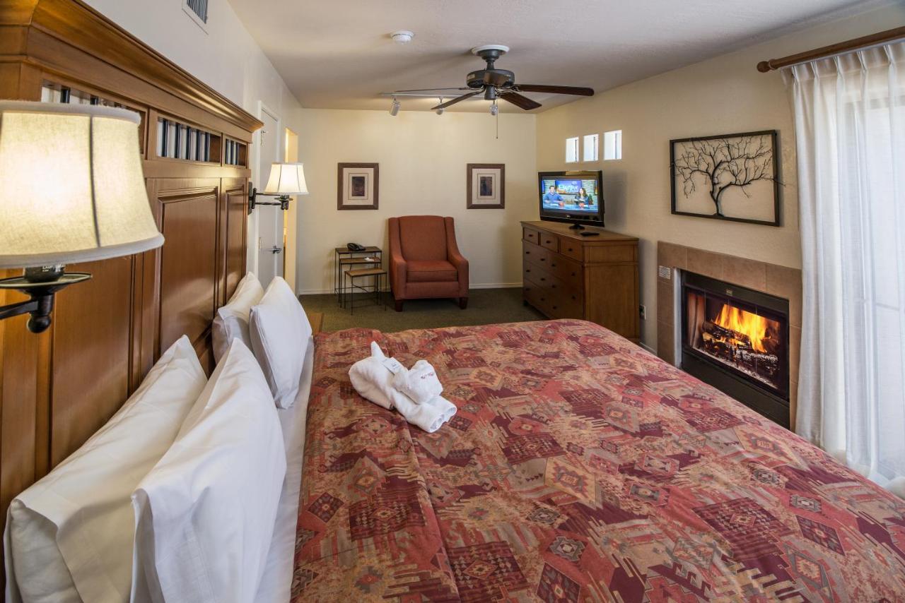 Two-Bedroom Apartment at Villas of Cave Creek