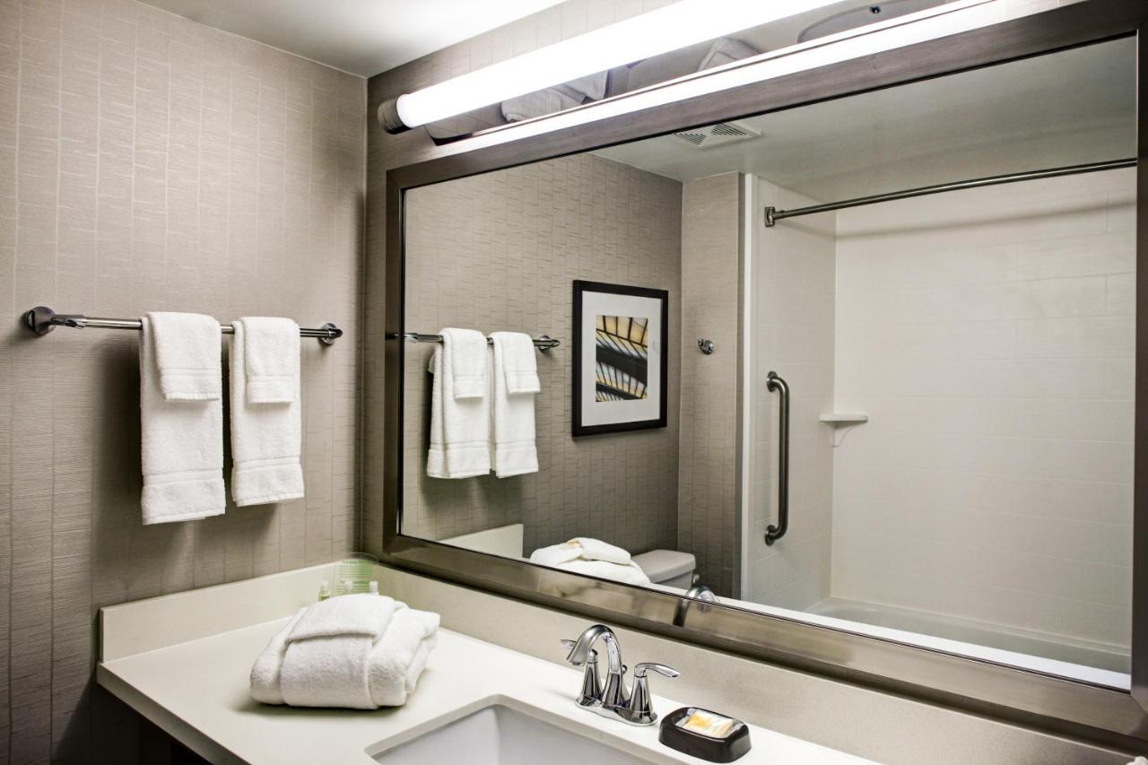 Standard Queen Room with Two Queen Beds and Sofa Bed at Holiday Inn Franklin - Cool Springs by IHG