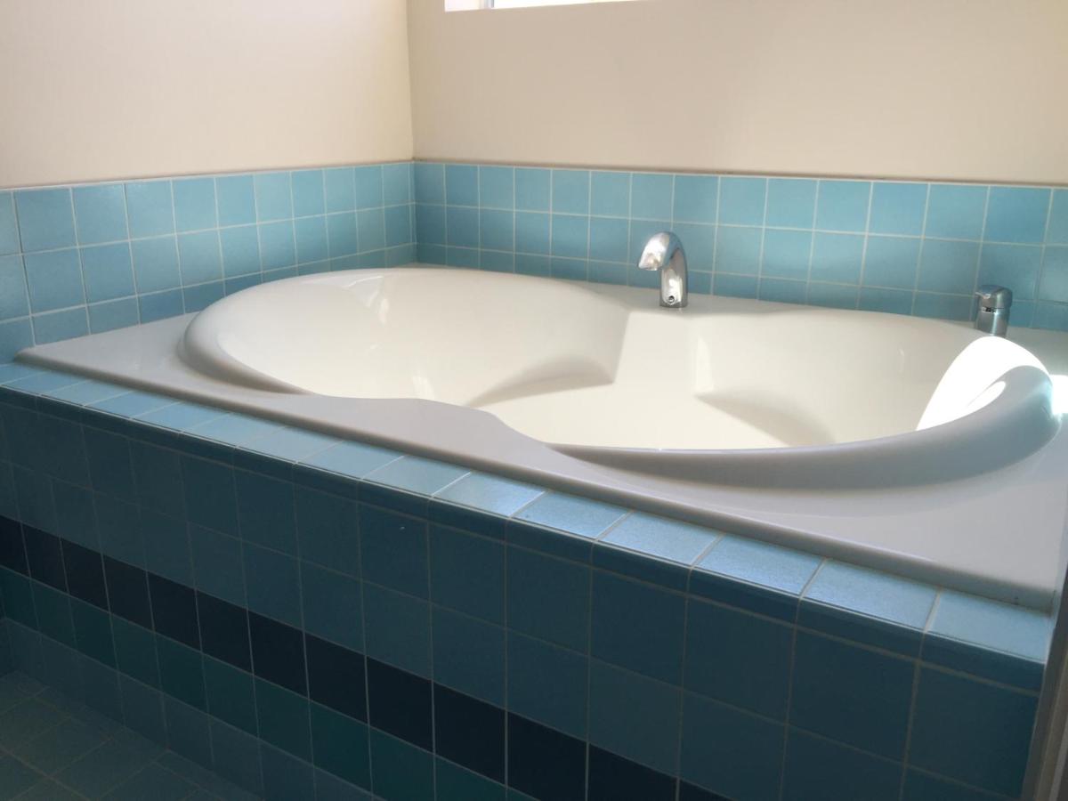 King Suite with Spa Bath at Beverly Laurel Hotel at West Hollywood