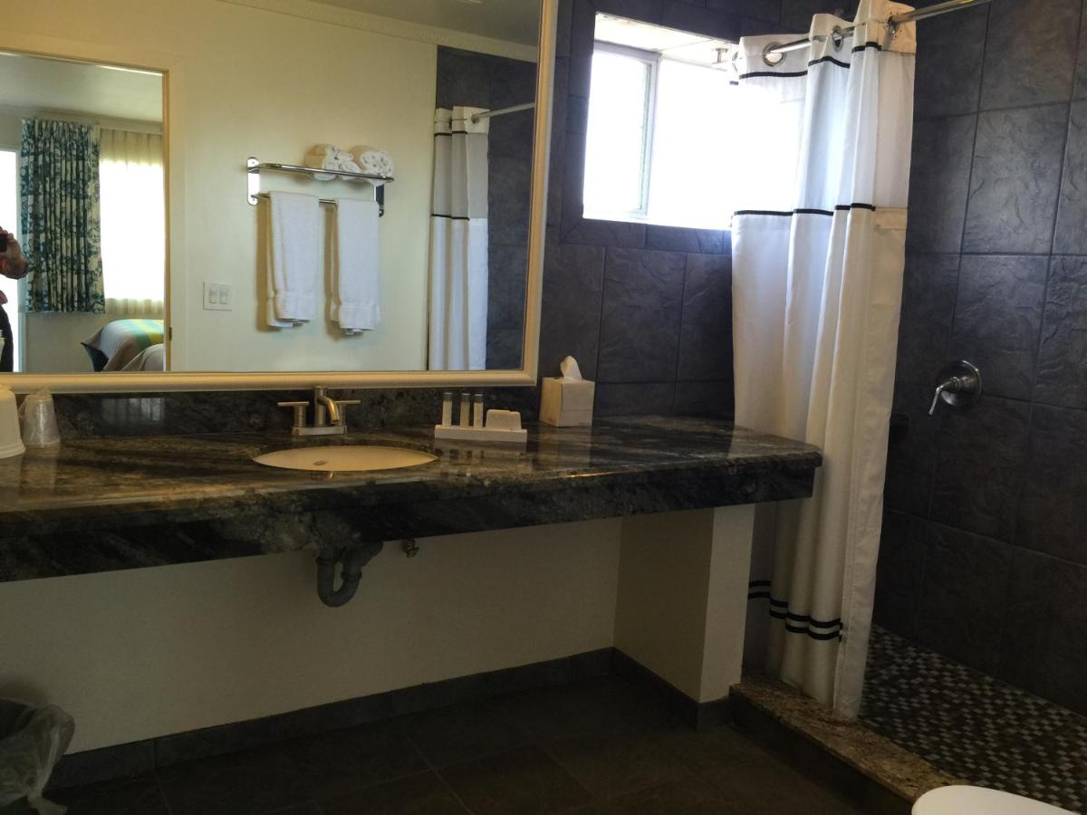 Double Room with Two Double Beds at Beverly Laurel Hotel at West Hollywood