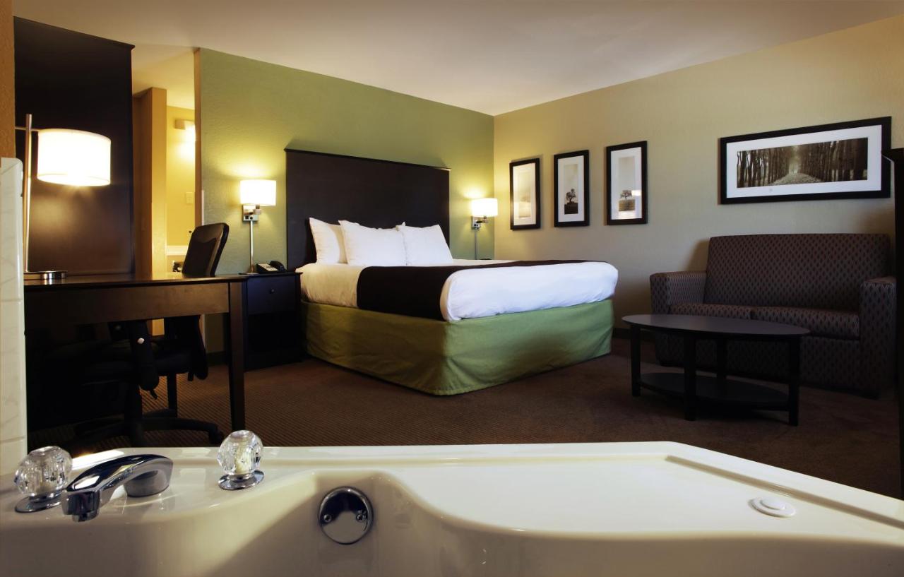 King Studio Suite - Non-Smoking at AmericInn by Wyndham Okoboji