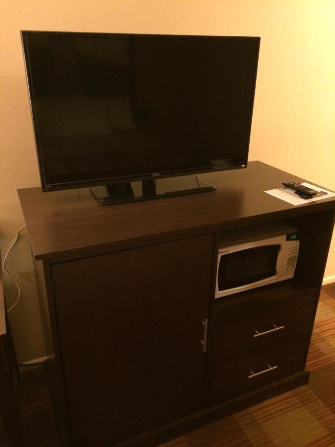 Double Room with Two Double Beds - Smoking at Super 8 by Wyndham Idaho Falls