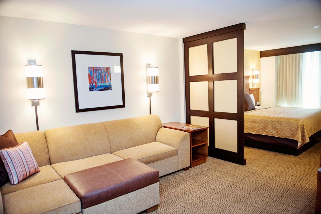 King Room with Sofa Bed at Hyatt Place San Diego/Vista-Carlsbad