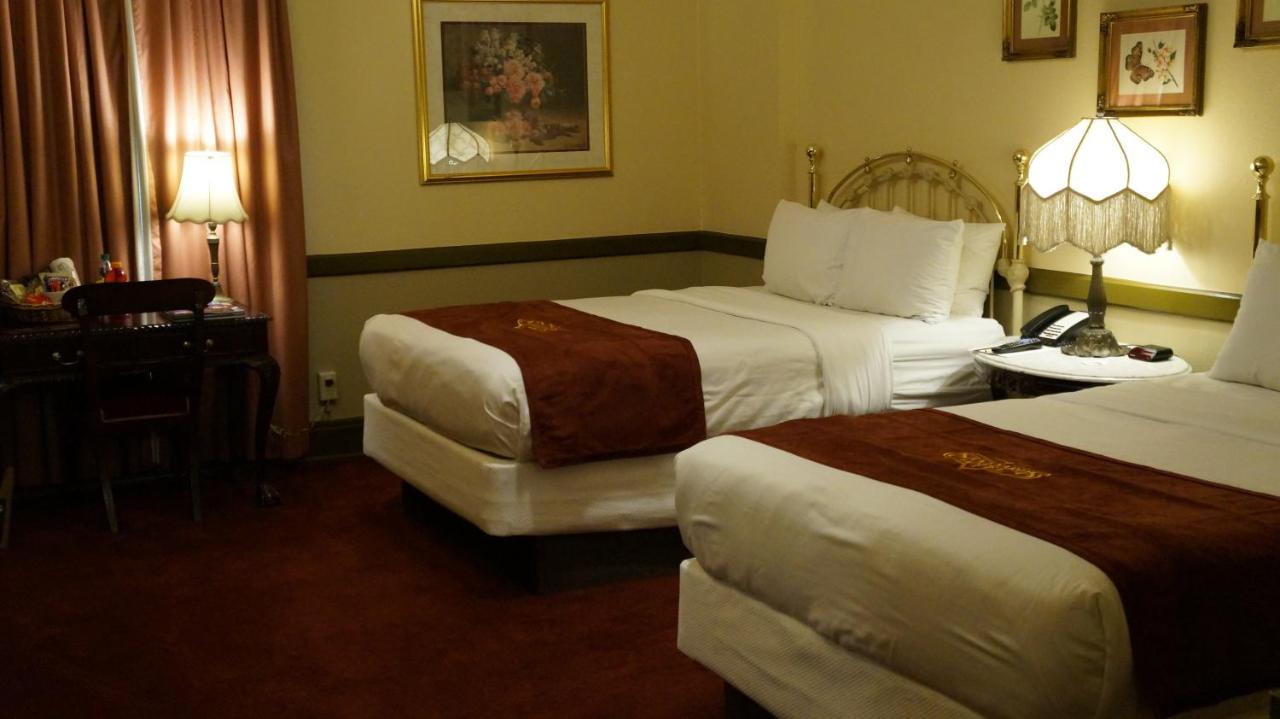Double Room with Two Double Beds - Non-Smoking at Stockyards Hotel