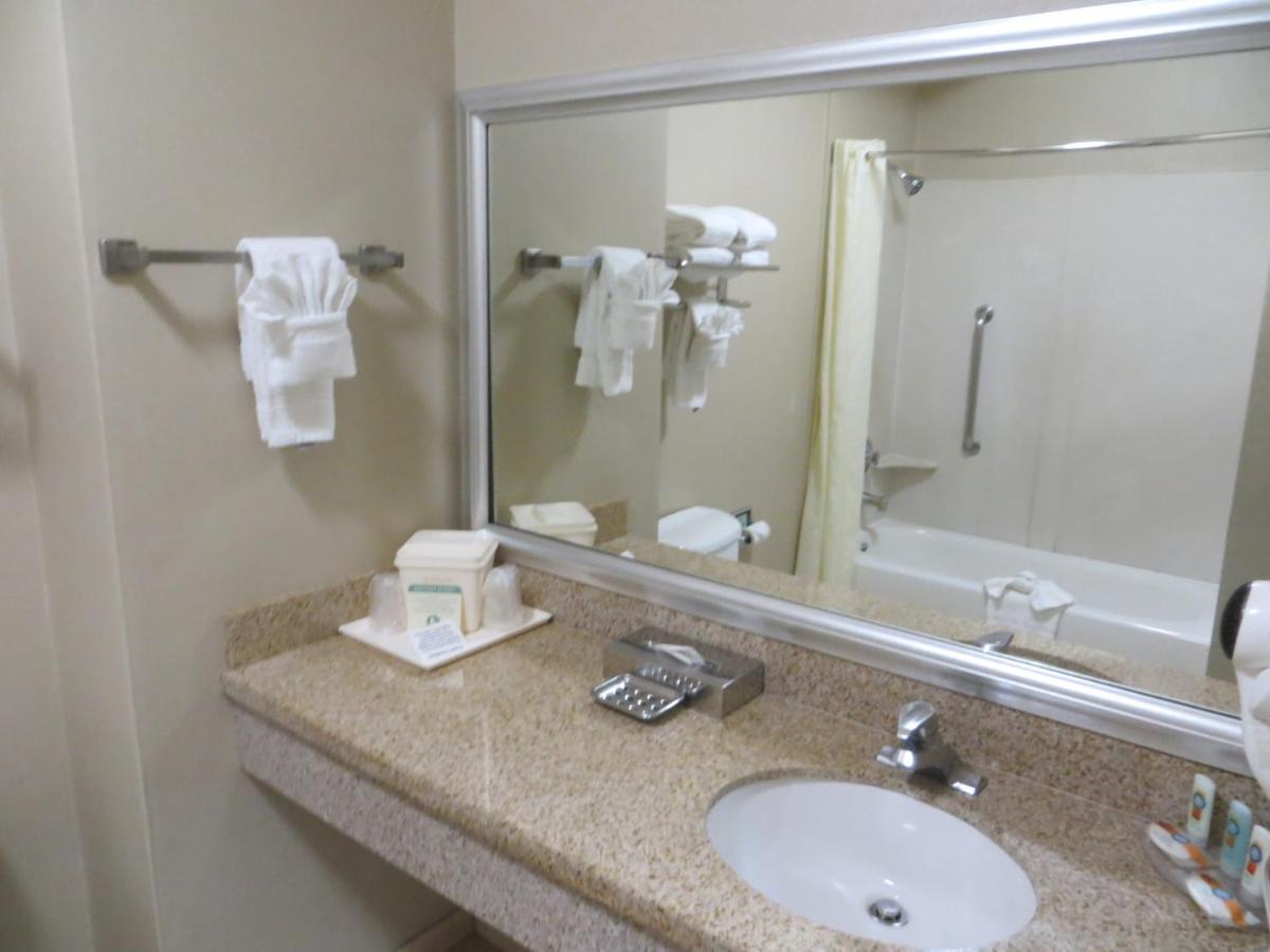Junior Suite at Quality Inn