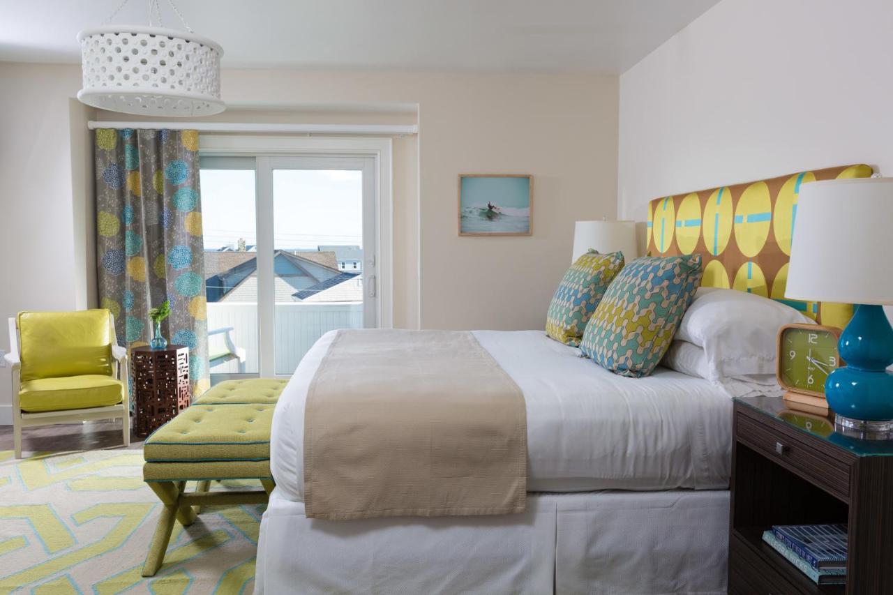 King Room with Sea View at The Break Hotel