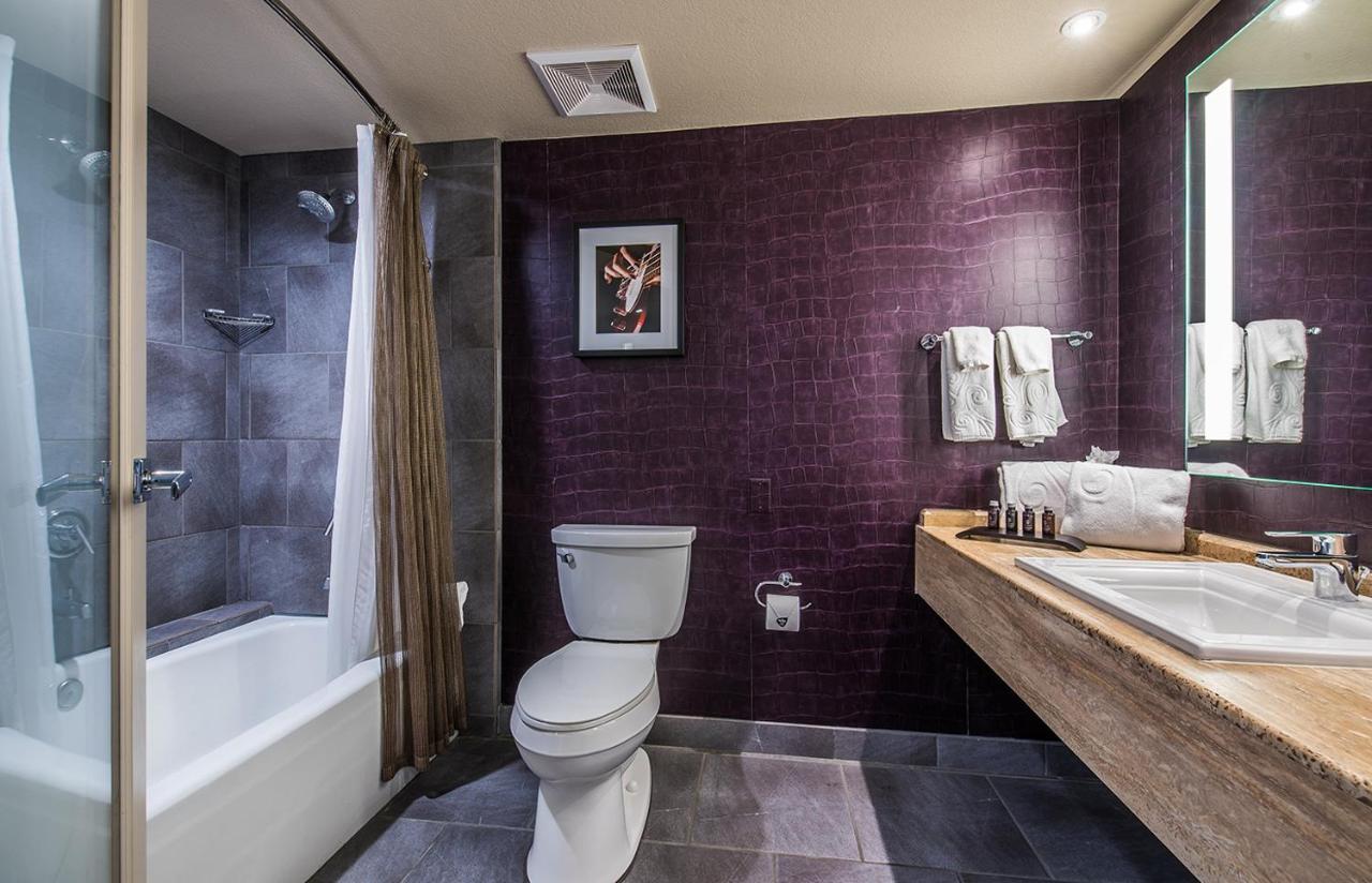 Deluxe King Room at Hotel Zoso