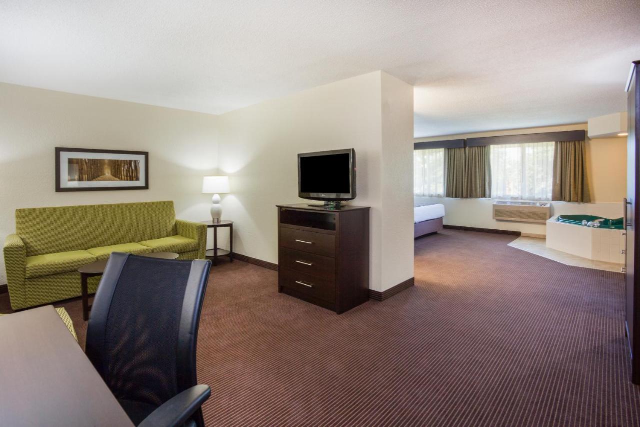 Premier King Suite - Non-Smoking at AmericInn by Wyndham Rhinelander