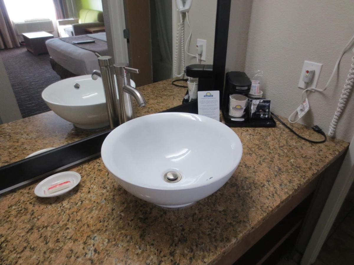 King Room with Two King Beds - Non-Smoking at Days Inn & Suites by Wyndham Arcata
