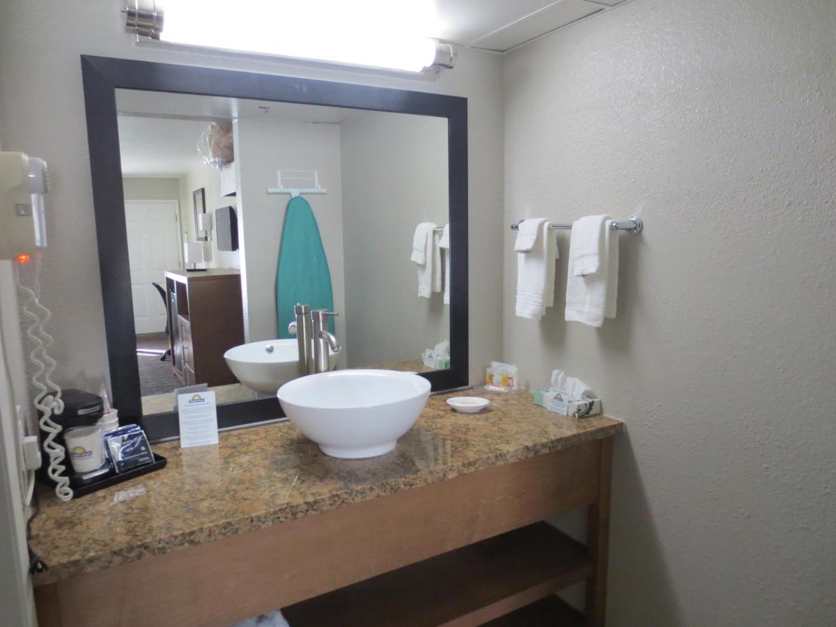 King Room with Two King Beds - Non-Smoking at Days Inn & Suites by Wyndham Arcata