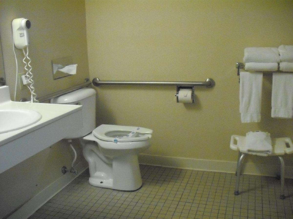 Double Room - Disability Access at Mountain Inn & Suites