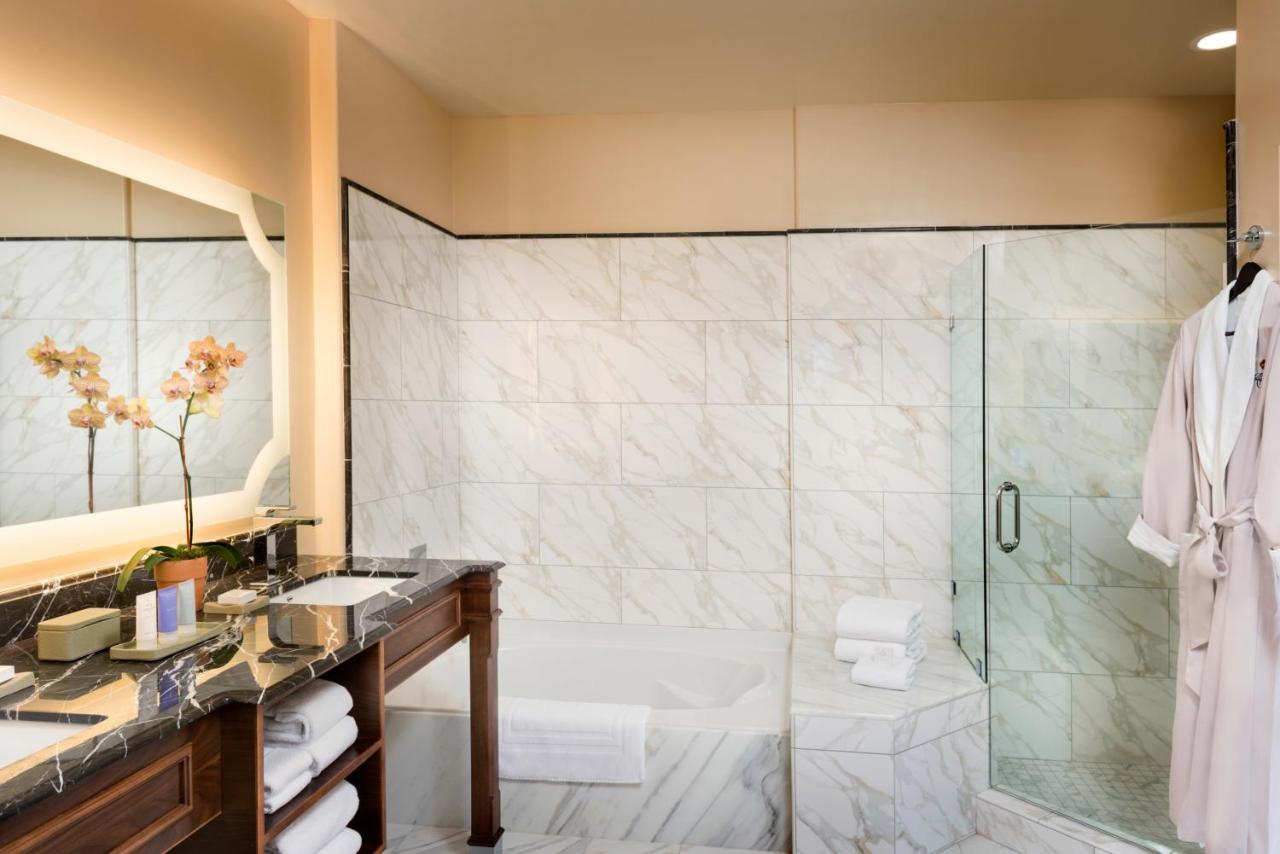 One-Bedroom King Suite at Allegretto Vineyard Resort Paso Robles