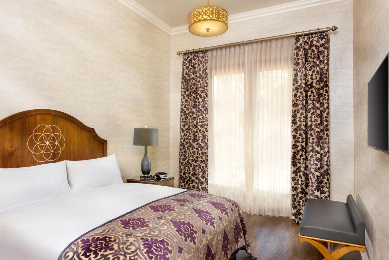 One-Bedroom King Suite at Allegretto Vineyard Resort Paso Robles