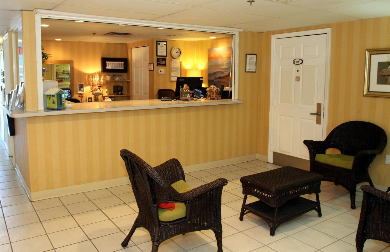  | Chart House Suites on Clearwater Bay